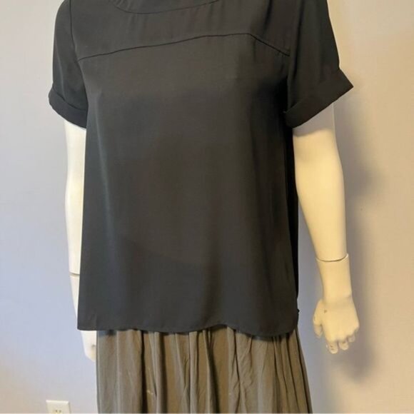 LOFT Black Cuffed Short-Sleeve Blouse Size Small - Picture 3 of 7